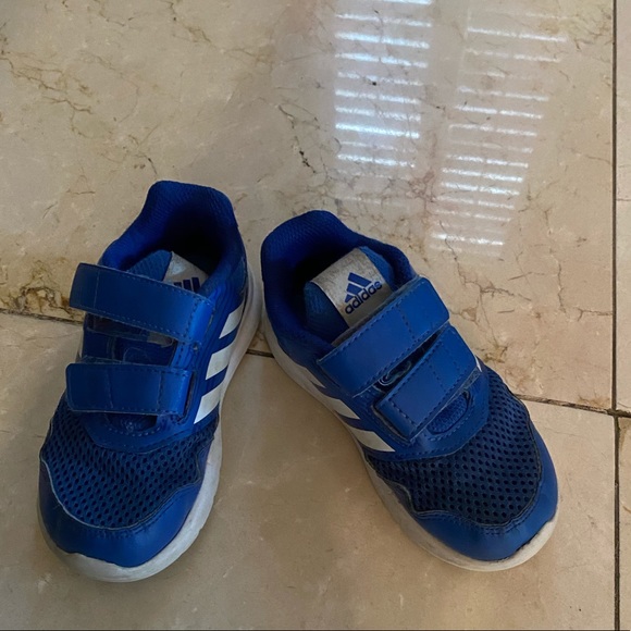 Adidas Sneakers- boys size 9 - Picture 1 of 4